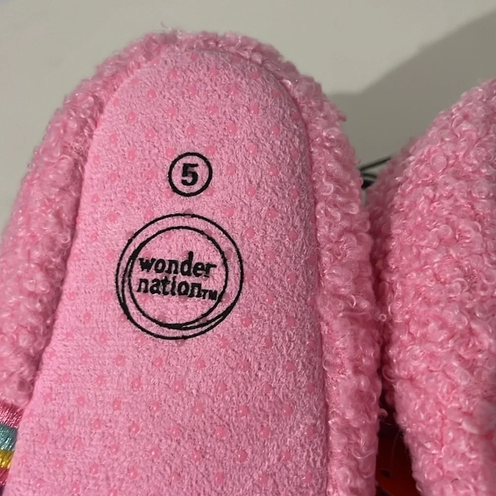 New Wonder Nation Baby Girl’s Rainbow Slippers Size 5